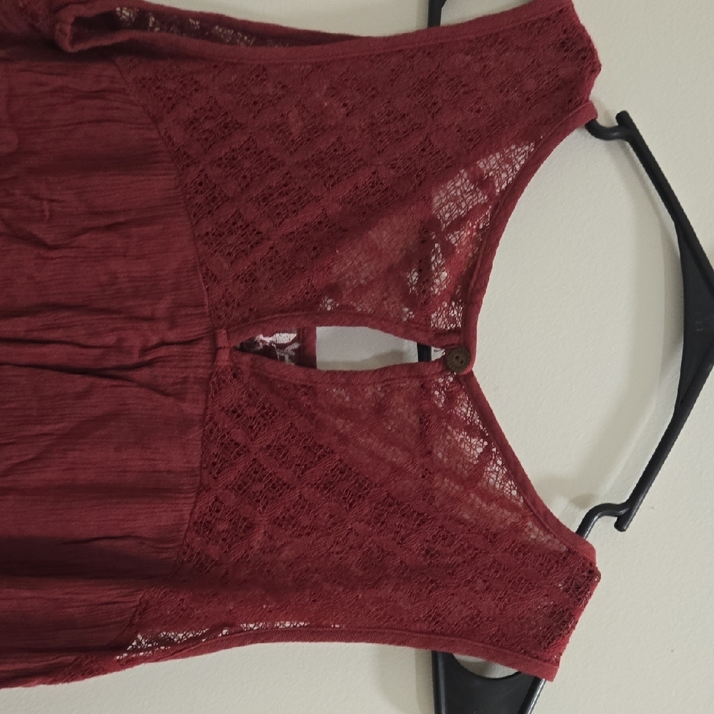 Red Embellished Sleeveless Tank Top - Picture 8 of 8